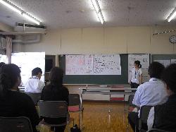 ４