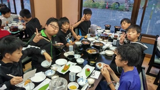 夕食4