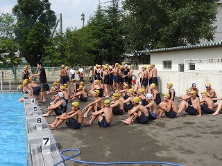 水泳授業　中学校 9月も元気に水泳の授業/北中学校