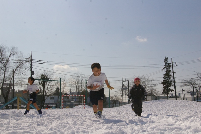 冬を満喫！嬉しい大雪雪遊び！/立花小学校