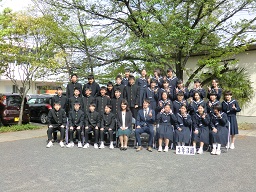 集合写真　修学旅行 3年生集合写真と学活/早稲田中学校
