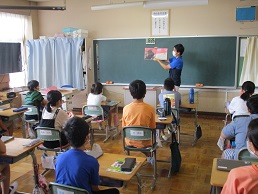 先生読み聞かせ
