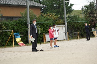 全校朝会