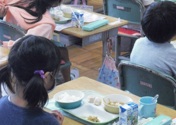 2学期給食開始の画像