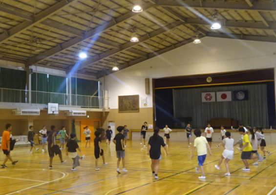 林間修学旅行に向けて6年生の画像