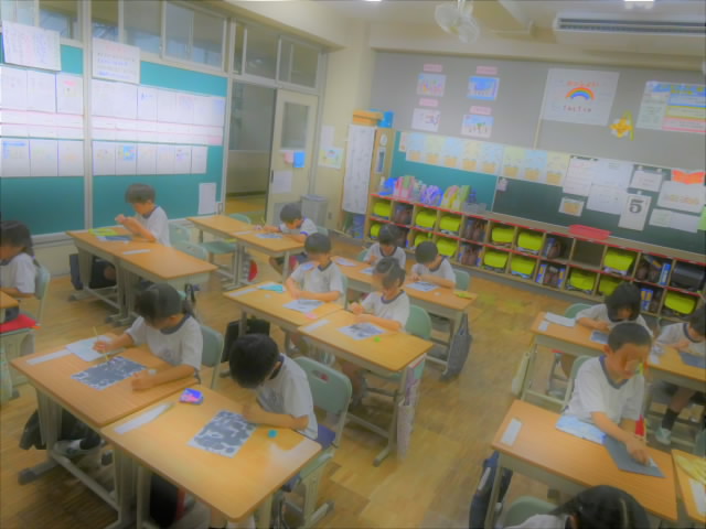 1年生　書写　水筆に挑戦