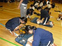 救命講習会　AEDの使い方(2)